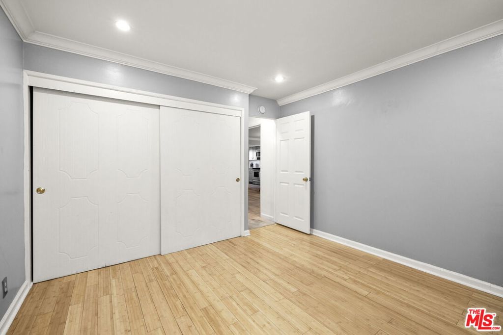 Fox Hills - Residential