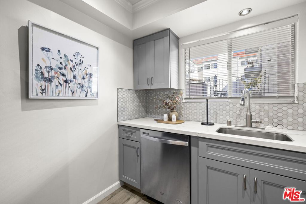 Fox Hills - Residential