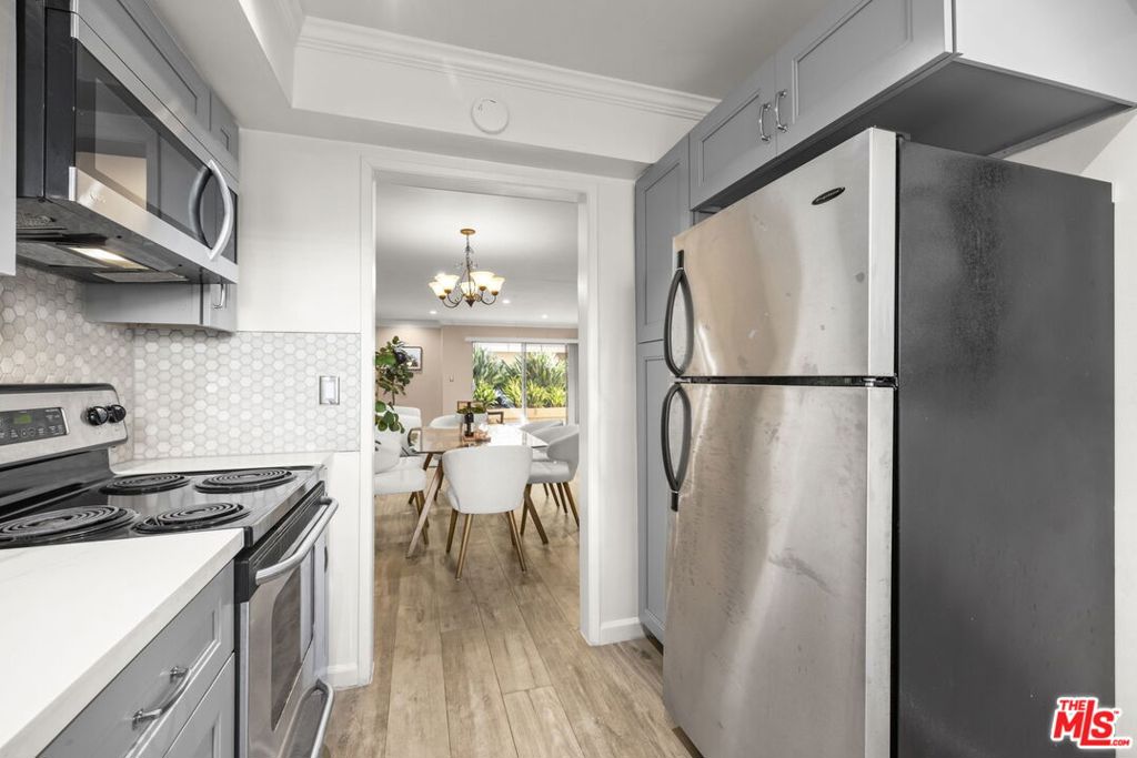 Fox Hills - Residential