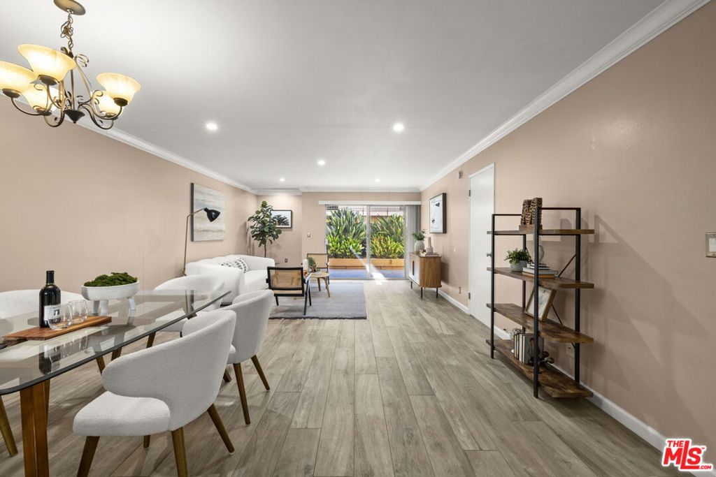 Fox Hills - Residential