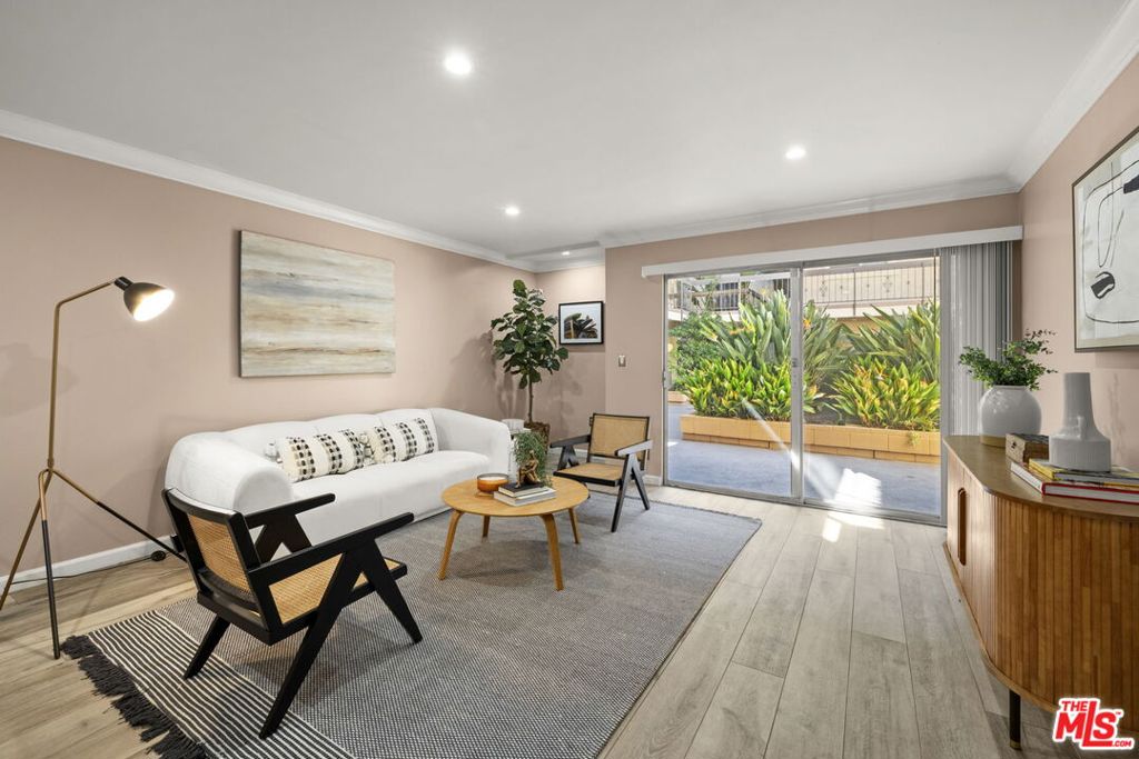 Fox Hills - Residential