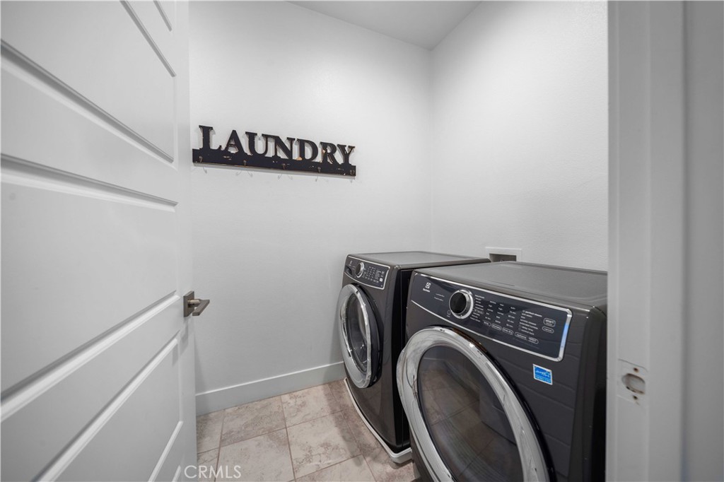Custom Canyon Country 1 (CCAN1) - Residential