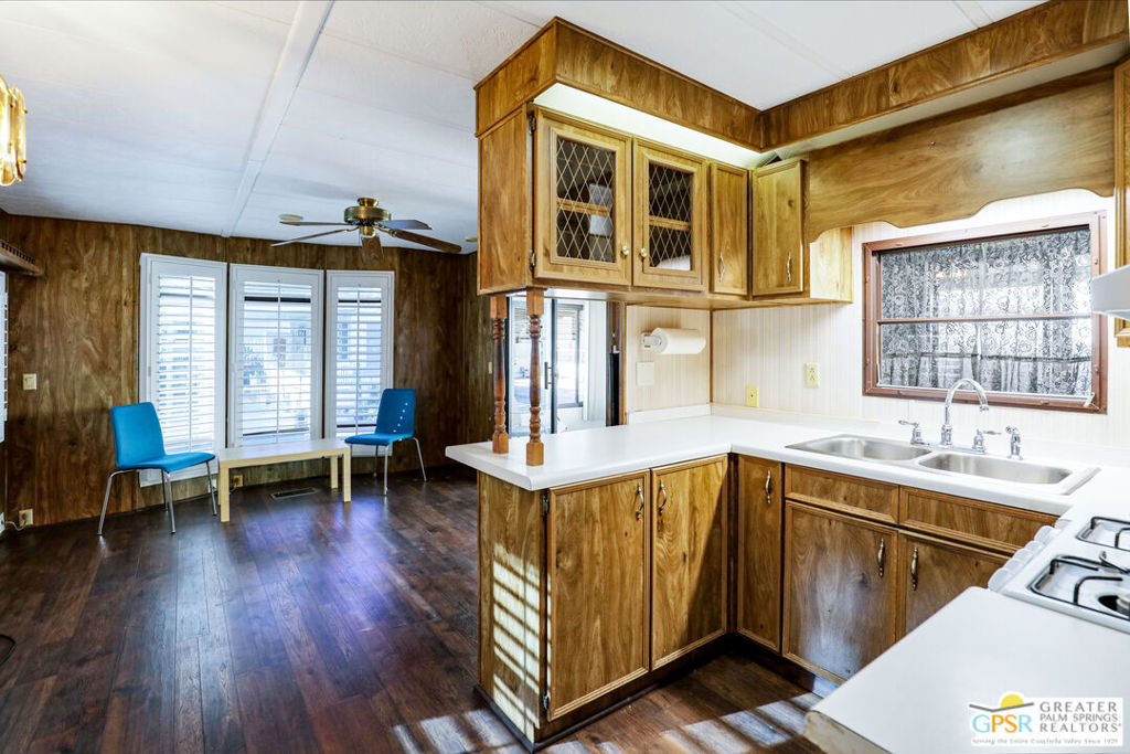 Sungate - Residential Lease