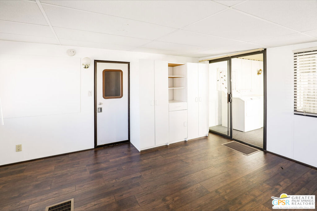 Sungate - Residential Lease