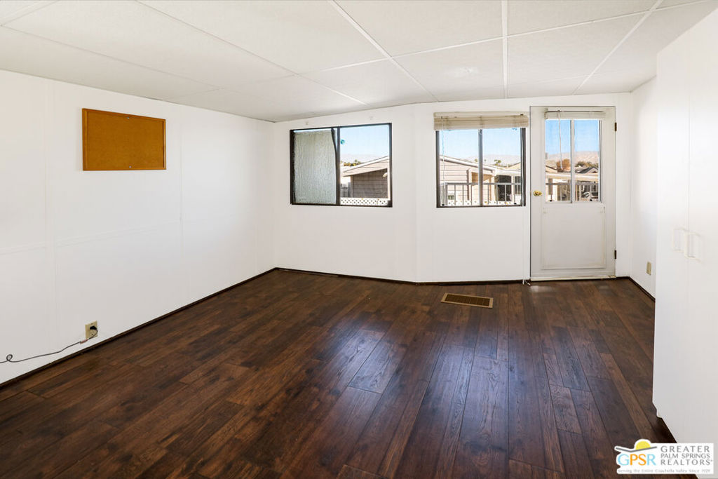 Sungate - Residential Lease