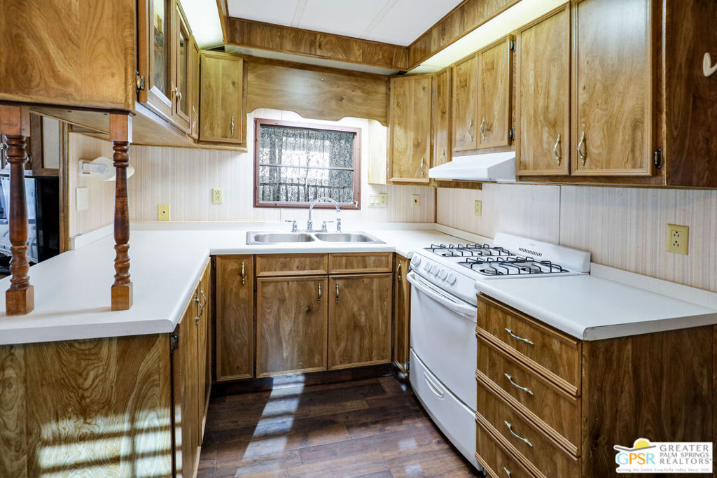 Sungate - Residential Lease