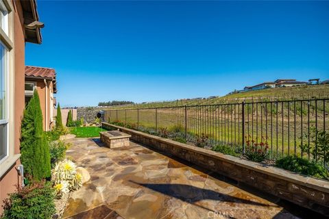 Tiny photo for 981 Trail View Pl, Nipomo, CA 93444 (MLS # PI26000963)