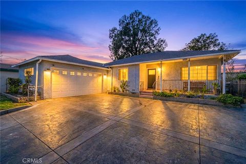 Photo of 17844 Owen St, Fontana, CA 92335 (MLS # IG26155011)