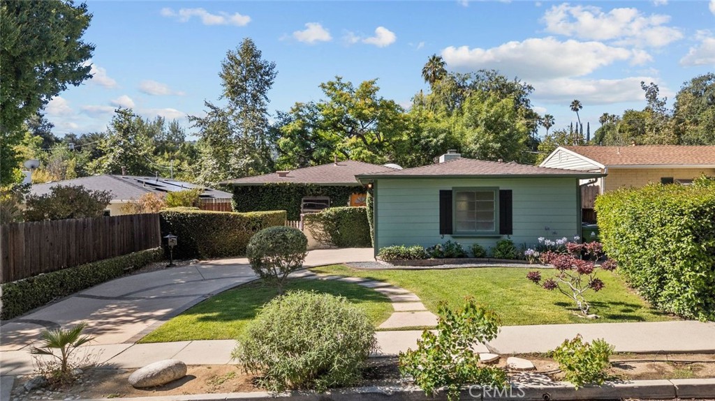 Properties 1 22232 Buena Ventura St