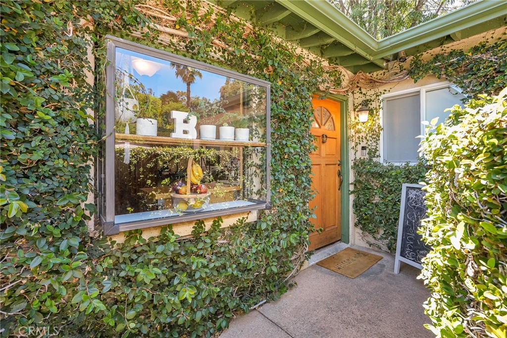 Properties 2 22232 Buena Ventura St