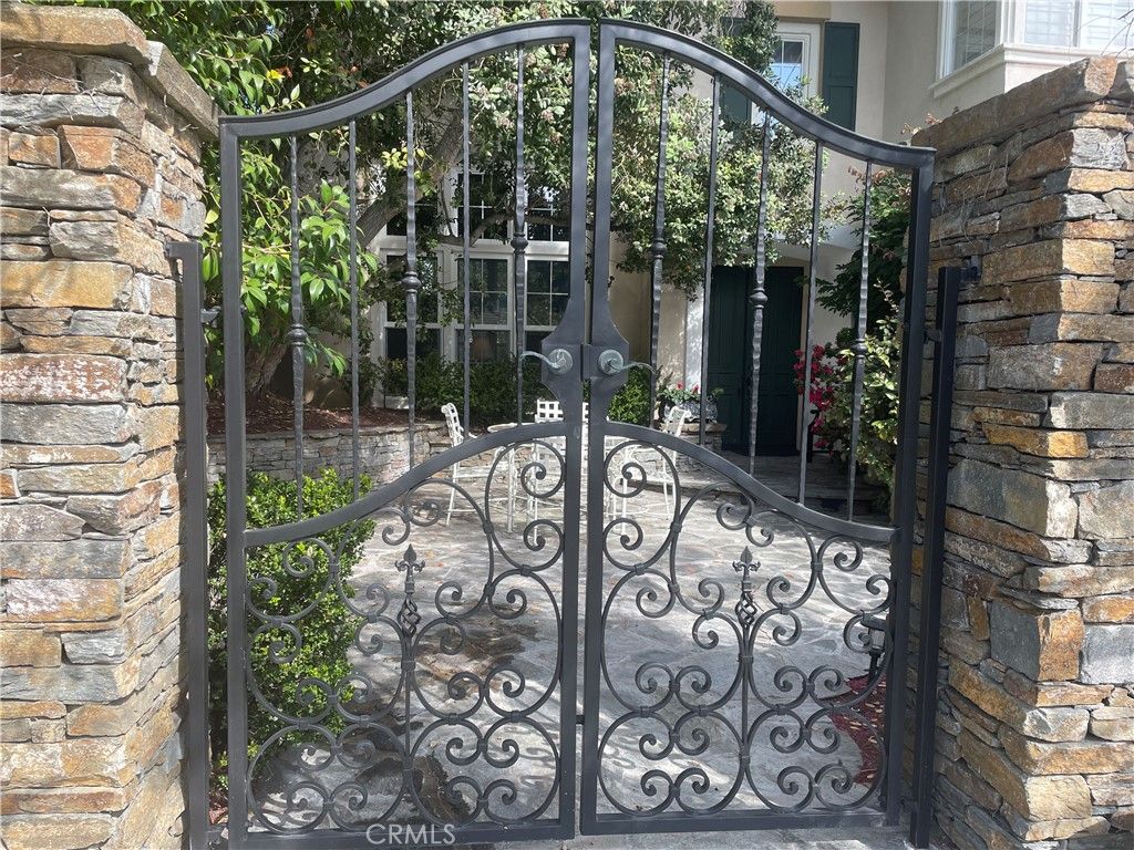 Photo of 19 Bridgeport Road, Newport Coast, CA 92657 (MLS # FR26088695)