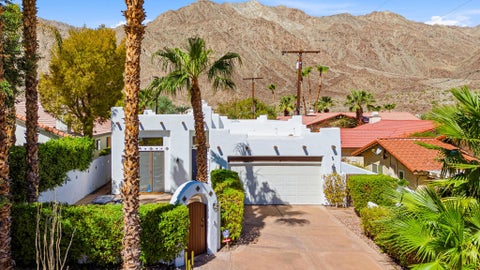 Photo of 53305 Avenida Madero, La Quinta, CA 92253 (MLS # 219152939DA)