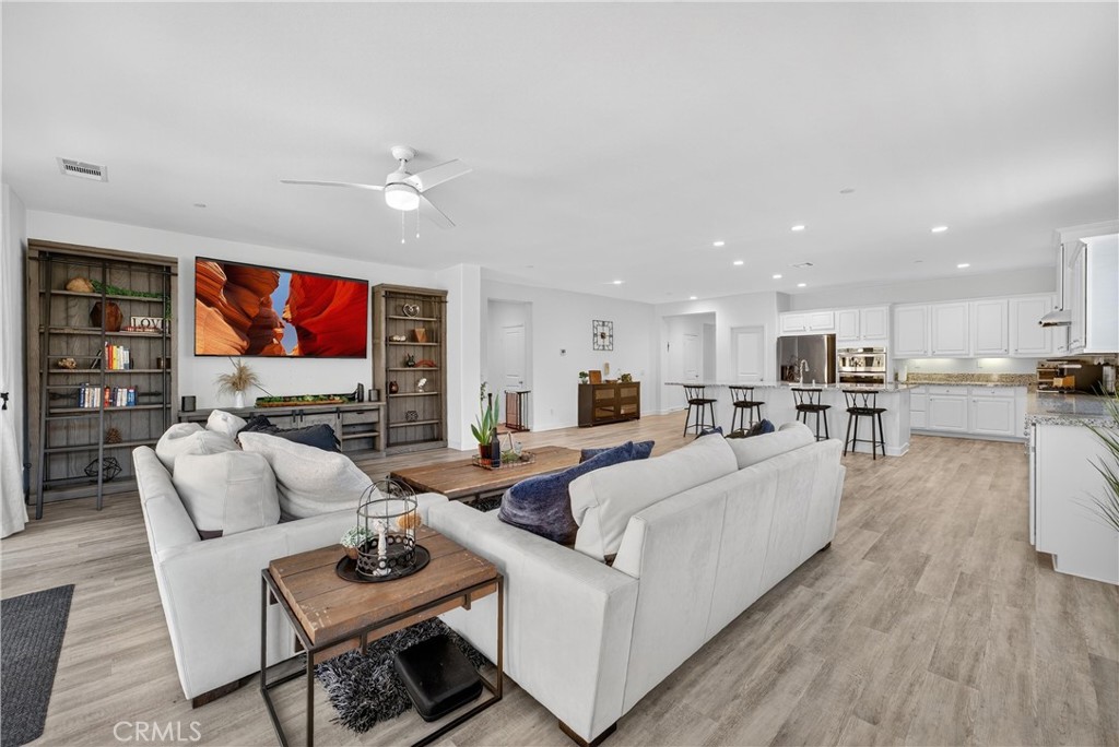 3021 Jicarilla Drive