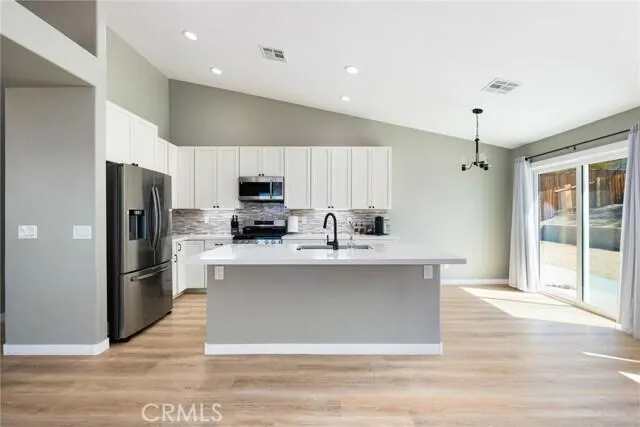 Desert Hot Springs, California 92240, United States, 4 Bedrooms Bedrooms, ,2 BathroomsBathrooms,Residential,Active,257687