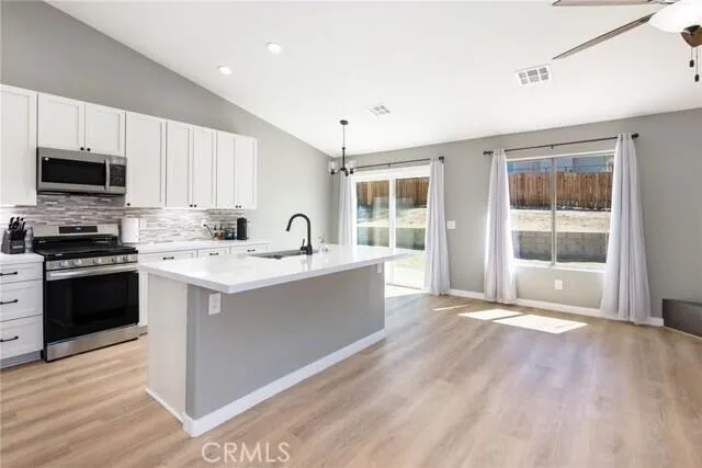 Desert Hot Springs, California 92240, United States, 4 Bedrooms Bedrooms, ,2 BathroomsBathrooms,Residential,Active,257687