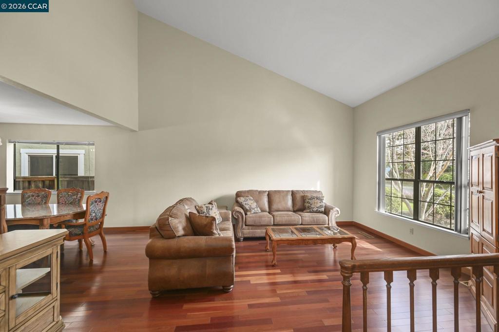 5017 Murchio Dr