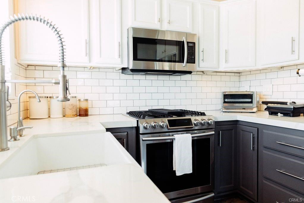 Corona del Mar North of PCH (CNHW) - Residential Lease