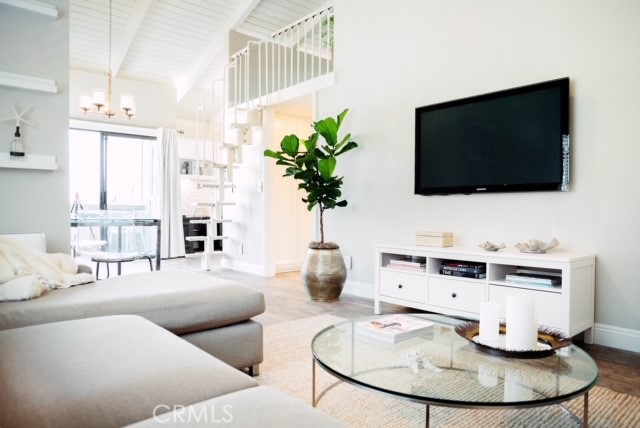 Corona del Mar North of PCH (CNHW) - Residential Lease
