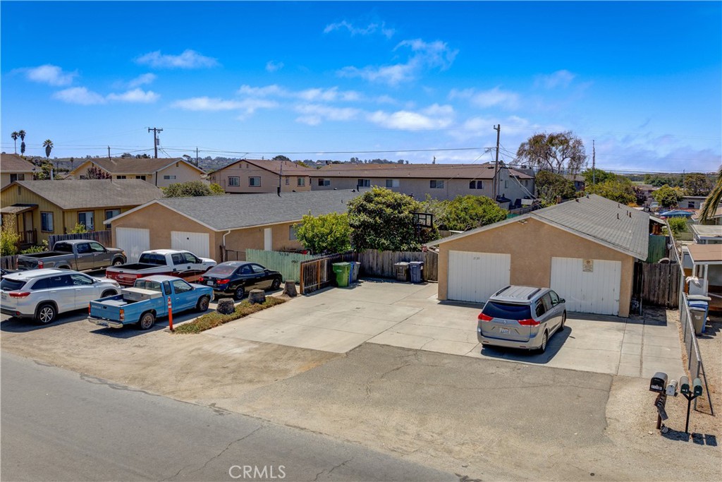 Duplex Located just blocks from the shoreline. Each unit consists of 2 bedroom one bath. Excellent condition 1,780 sq ft of total living space across 4 bedrooms, 2 full baths, and a 2-car garage, all on a 7,000 sq ft lot. Each unit has its own 1 car garage!
Built in 1980, the single-level structure ideal for flexible living or income generation. This great duplex is situated in a rental-friendly pocket with long-term upside.
Whether you're expanding your portfolio or seeking a beach-close property with strategic potential, this is a compelling hold in a supply-constrained market.