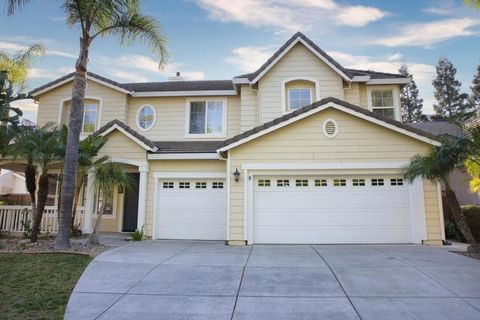 Photo of 1030 Eastlake Circle, Tracy, CA 95304 (MLS # ML82040569)