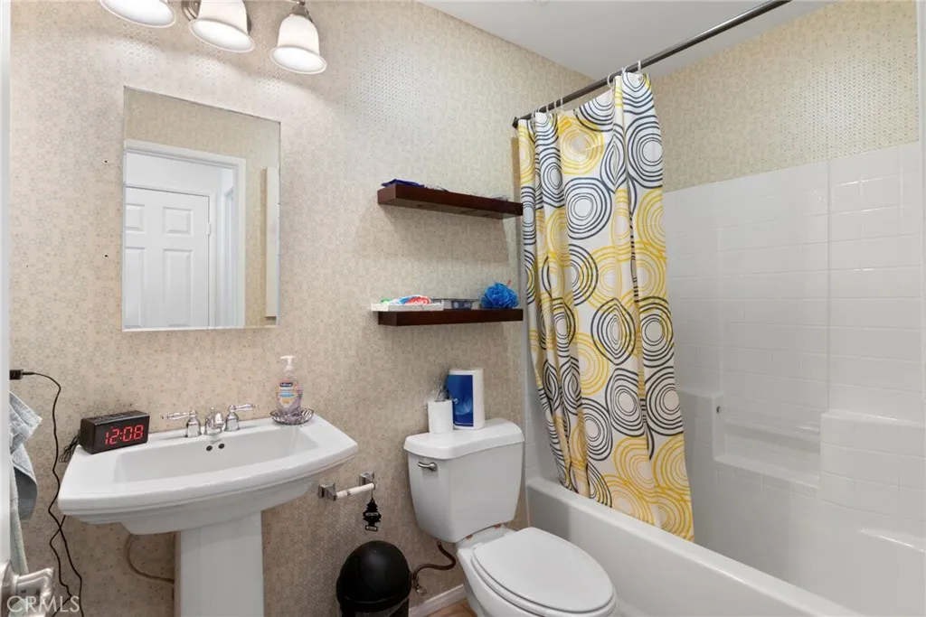 Victorville, California 92394, United States, 4 Bedrooms Bedrooms, ,3 BathroomsBathrooms,Residential,Active,138716