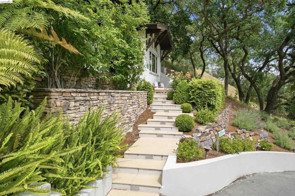 1624 Campesino Ct