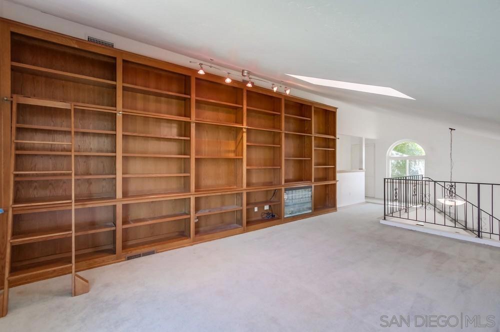 Del Cerro - Residential