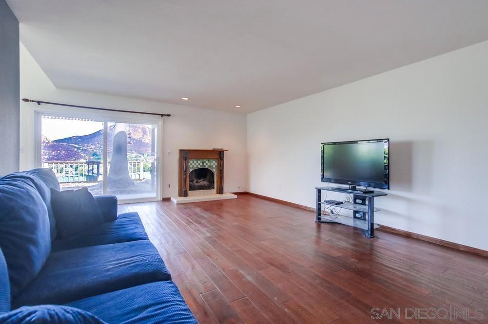 Del Cerro - Residential