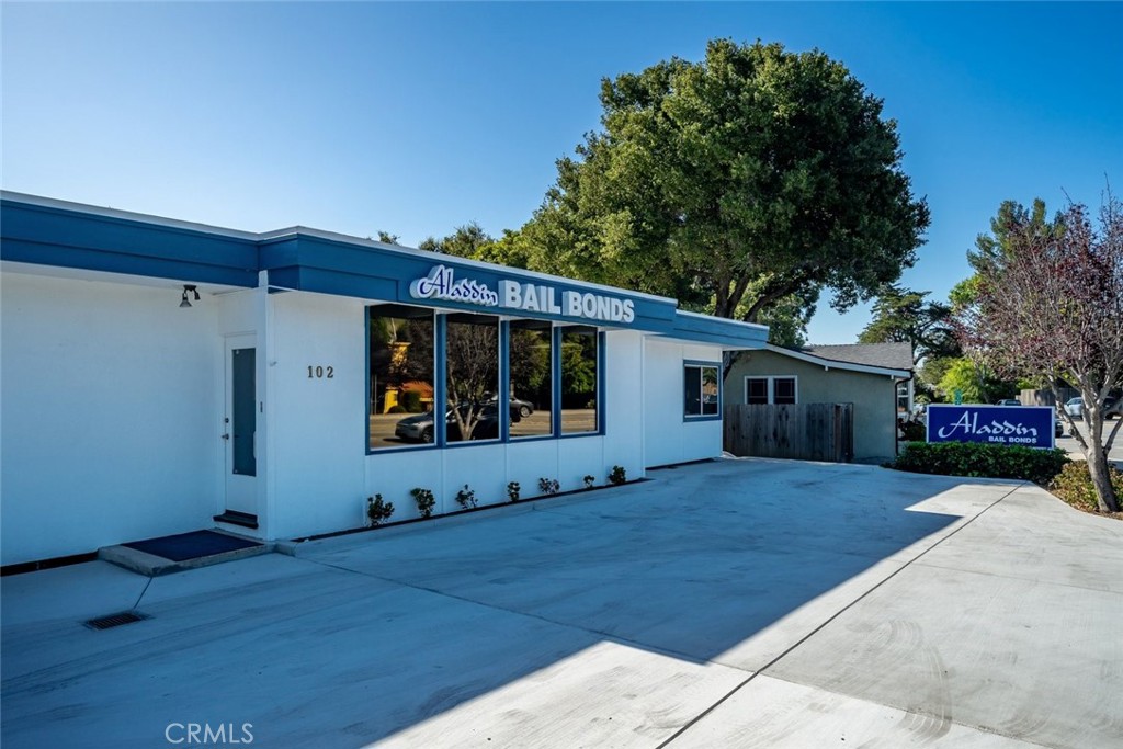 102-104 Santa Rosa