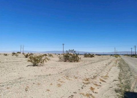 Photo of 1370 Alpine Avenue, Thermal, CA 92274 (MLS # 219140868DA)