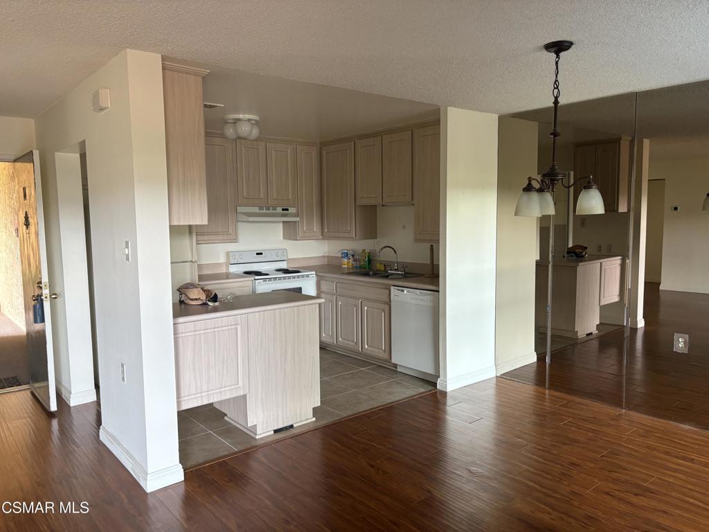 Oaknoll Villas-314 - 1002792 - Residential