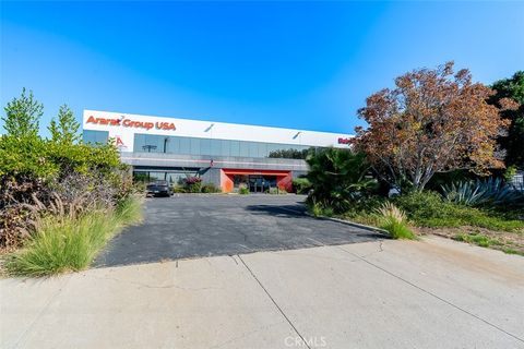 9142 Independence Chatsworth CA 91311