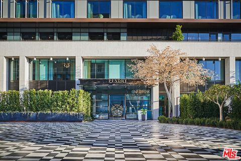 Photo of 8420 W Sunset Boulevard #405, West Hollywood, CA 90069 (MLS # 25599673) Photo of 8420 W Sunset Boulevard #405, West Hollywood, CA 90069 (MLS # 25599673)