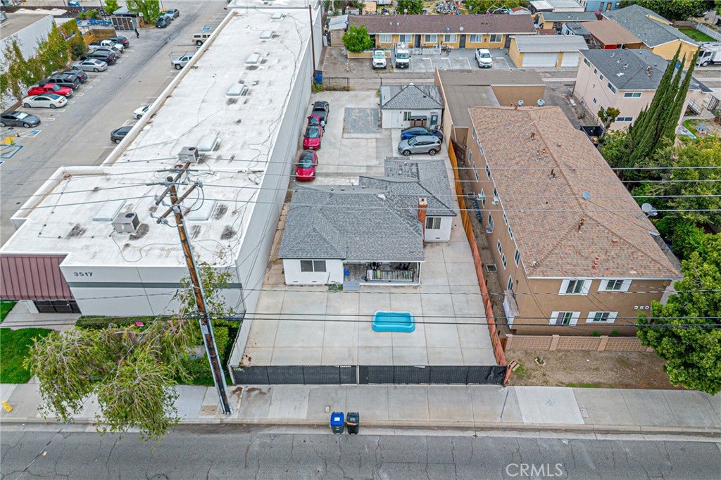 3515 W COMMONWEALTH