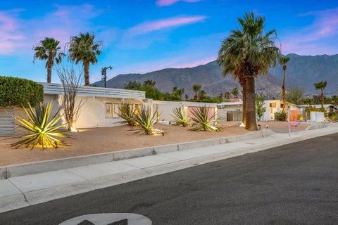 Photo of 483 E Francis Drive, Palm Springs, CA 92262 (MLS # 219152958PS)