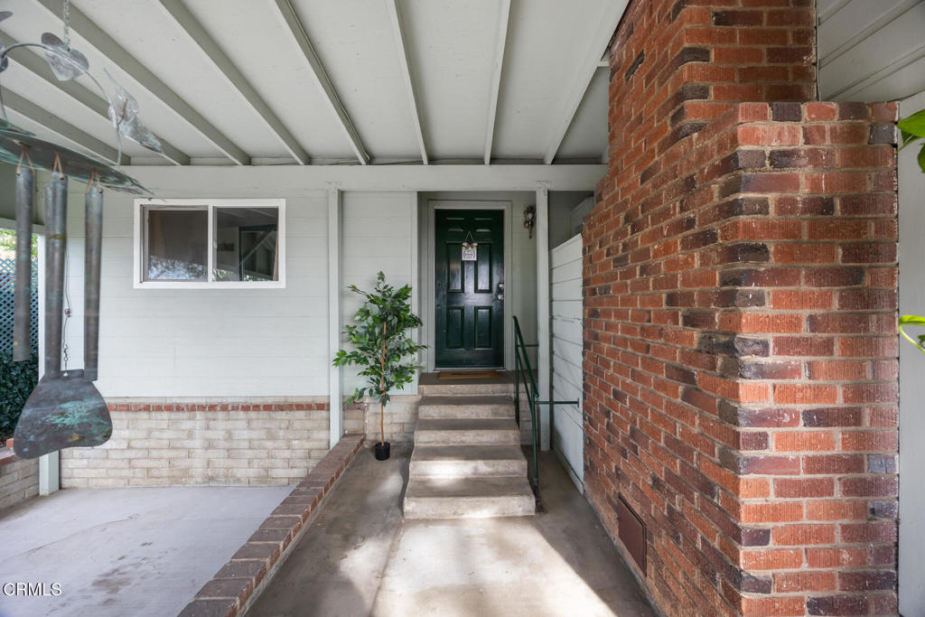 11060 Plainview Avenue