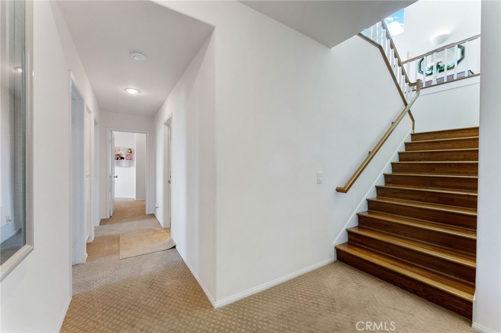 Crest - Akins (CA) - Residential