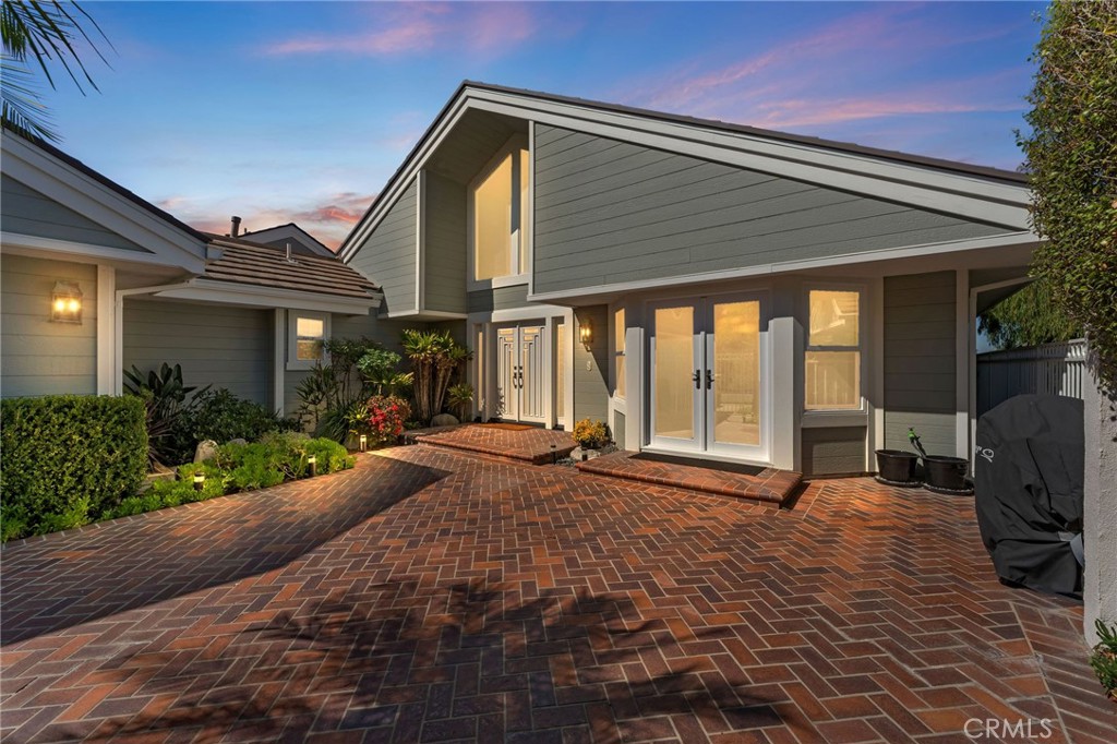 Crest - Akins (CA) - Residential