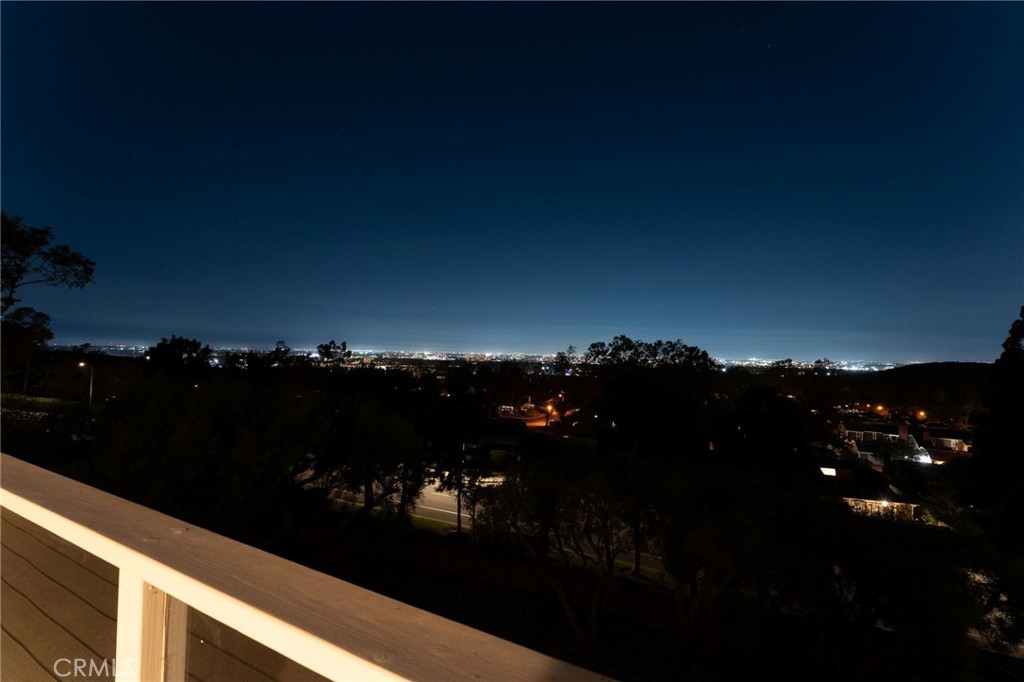 Crest - Akins (CA) - Residential