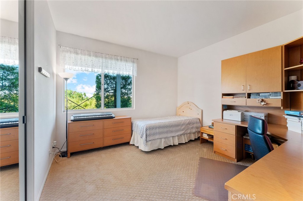 Crest - Akins (CA) - Residential