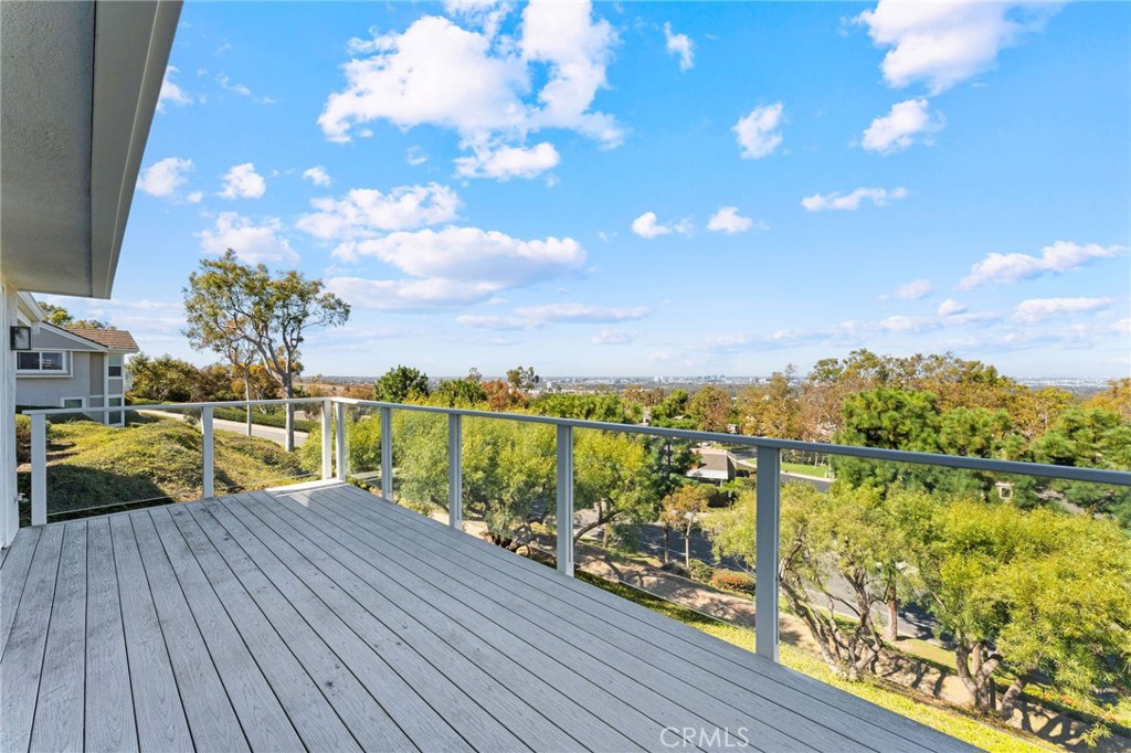 Crest - Akins (CA) - Residential