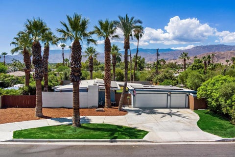 Photo of 72879 Arboleda Drive, Palm Desert, CA 92260 (MLS # 219150748DA)