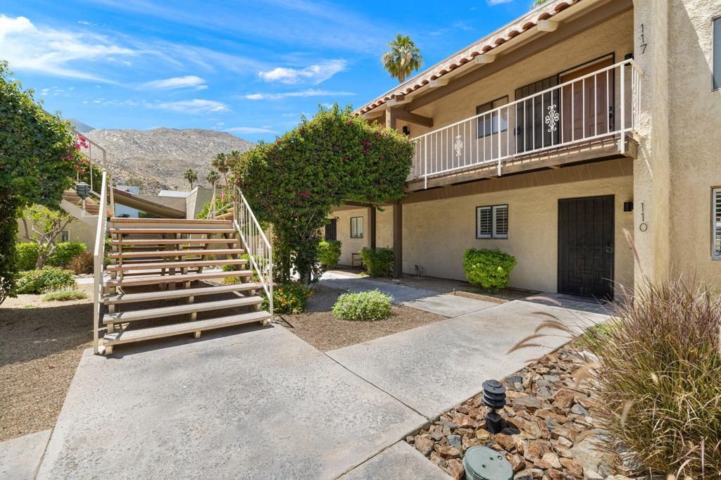 Photo of 310 E San Jose Road #110, Palm Springs, CA 92264 (MLS # 219135993DA)