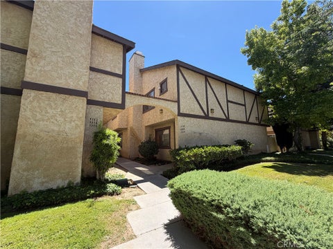 Photo of 1322 W Avenue J4, Lancaster, CA 93534 (MLS # SR26146679)