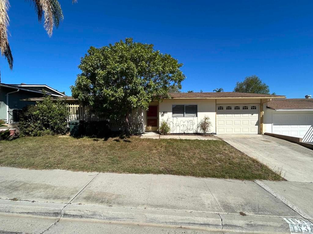 Photo of 1638 La Tierra Ln Ln, San Marcos, CA 92078 (MLS # 250042022SD)