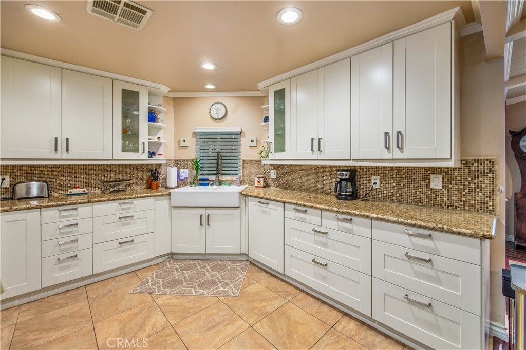 929 E Foothill 161