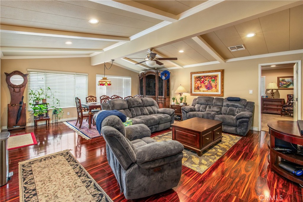 929 E Foothill 161