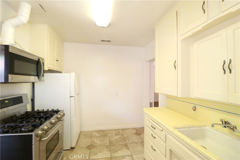 Costa Mesa Residential Income (CMRI) - Residential Income