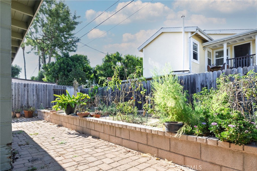 Costa Mesa Residential Income (CMRI) - Residential Income