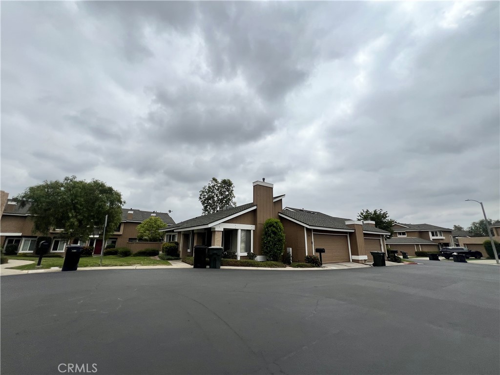 Bella Vista on the Green (BLVS) - Residential